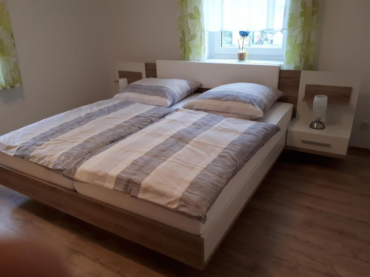 Ferienwohnung Karlguth 萨克森自由州诺伊斯塔滕 外观 照片
