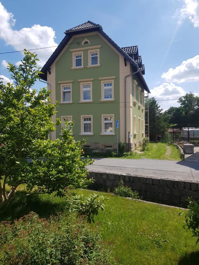 Ferienwohnung Karlguth 萨克森自由州诺伊斯塔滕 外观 照片